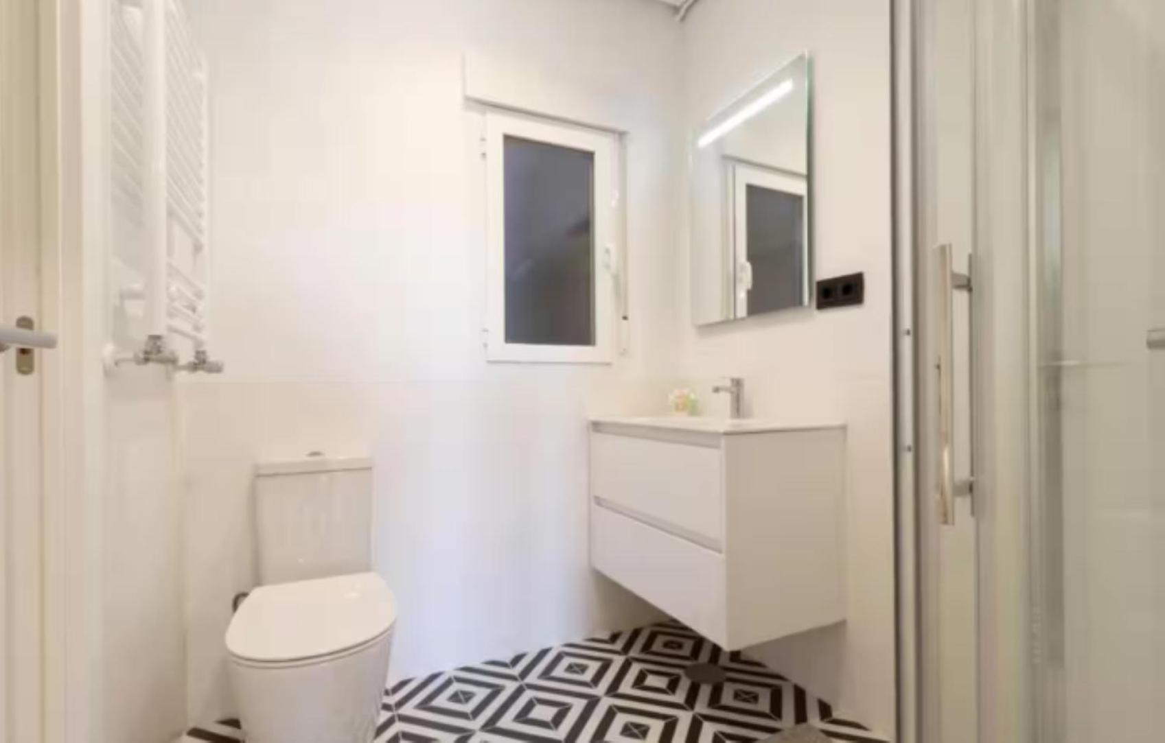 Diseno Moderno Y Confort En Puerta Del Angel مدريد المظهر الخارجي الصورة