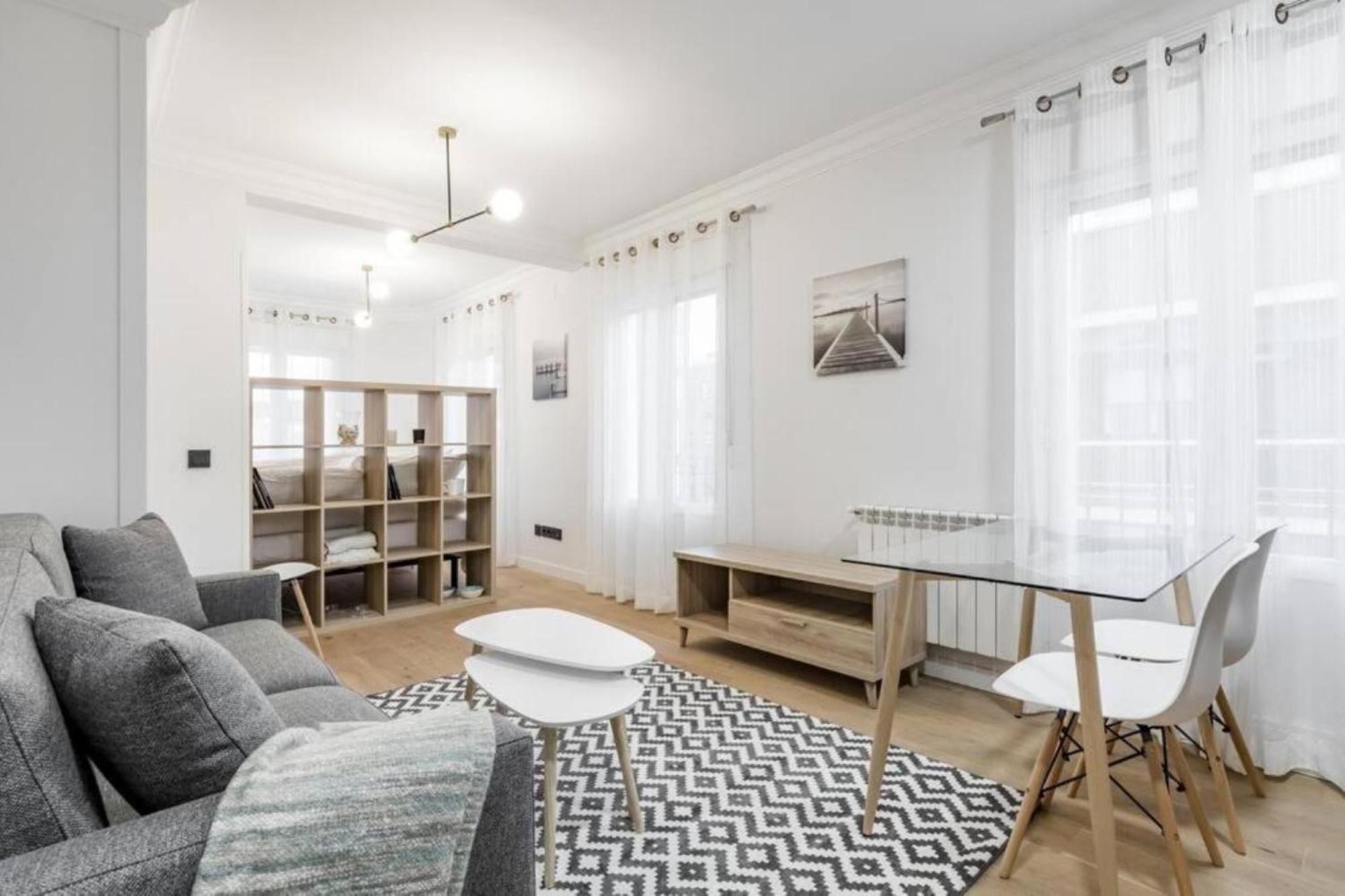 Diseno Moderno Y Confort En Puerta Del Angel مدريد المظهر الخارجي الصورة