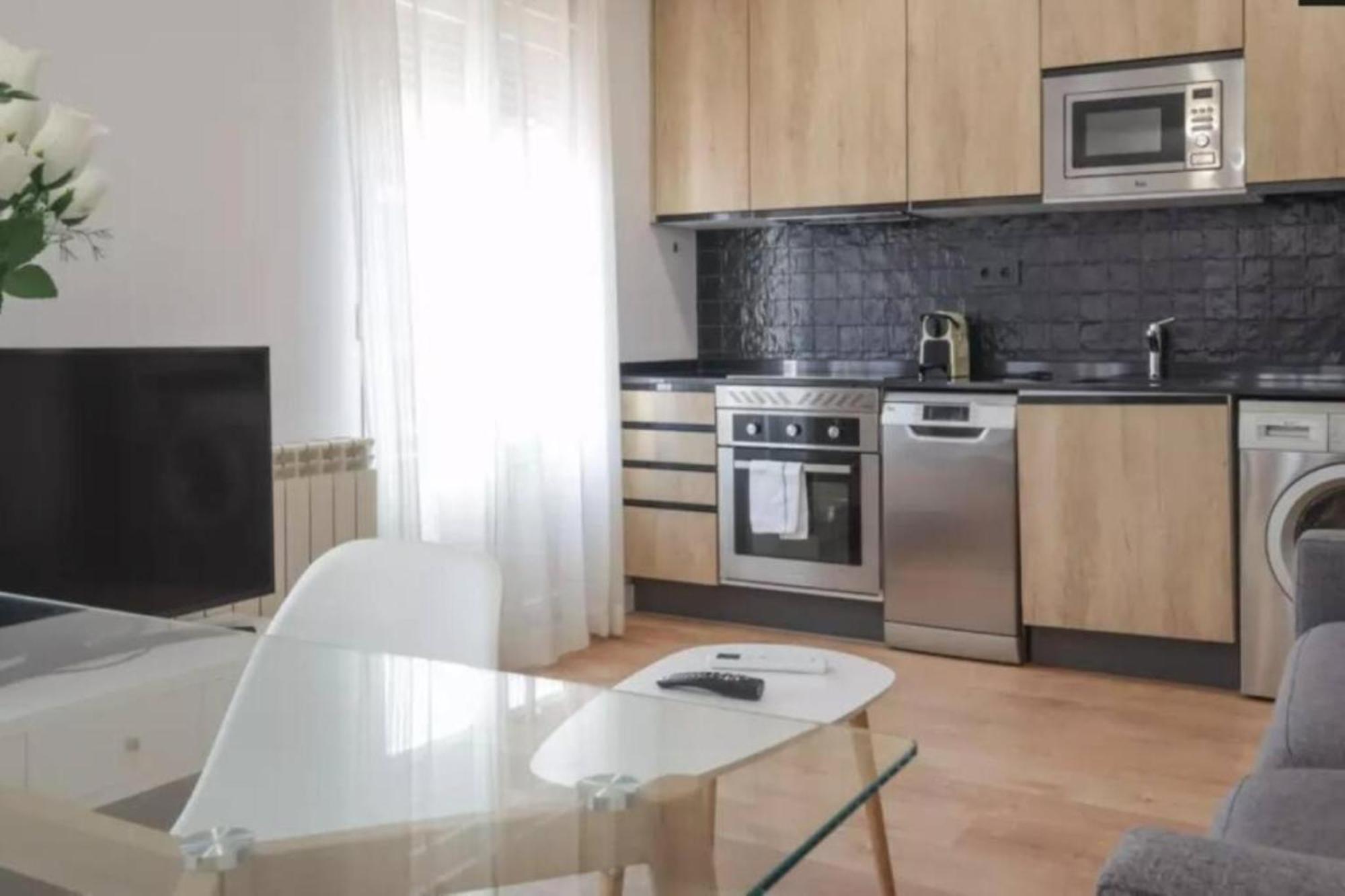Diseno Moderno Y Confort En Puerta Del Angel مدريد المظهر الخارجي الصورة